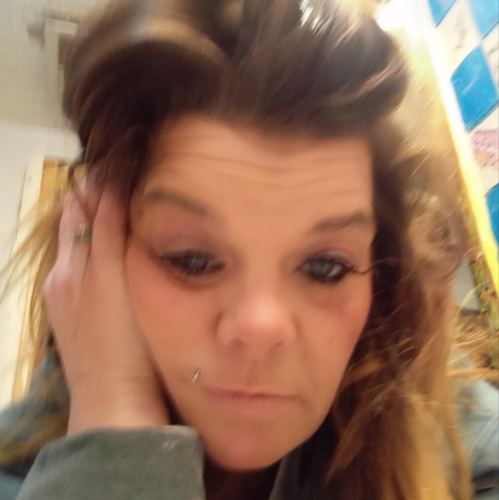 Meet your Posher, Courtney